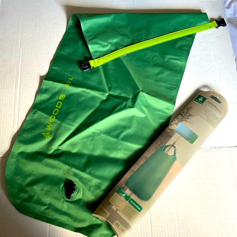 Woods Canada 20 Litre Dry Bag NWOT